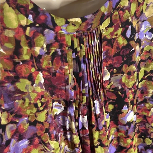 NYDJ Elegant Floral Women's Blouse - Picture 5 of 7